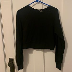 H&M Divided Black Crop Sweatshirt